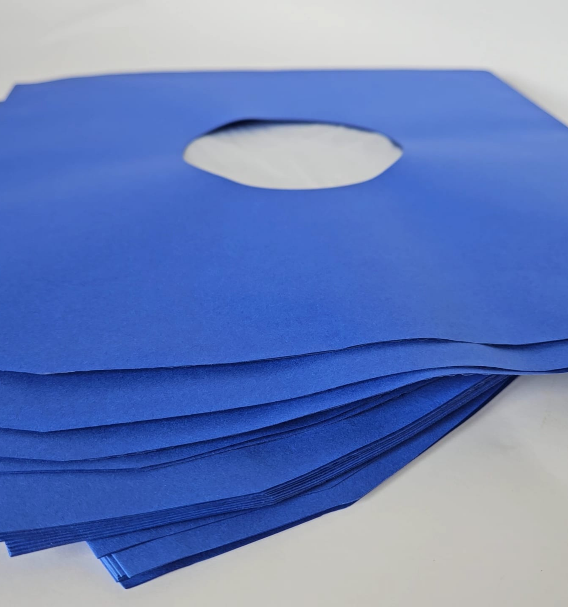 Pochettes intérieures papier doublé bleu antistatique , trou central, coins biseautés pour vinyle- 33T x 25 - Etui