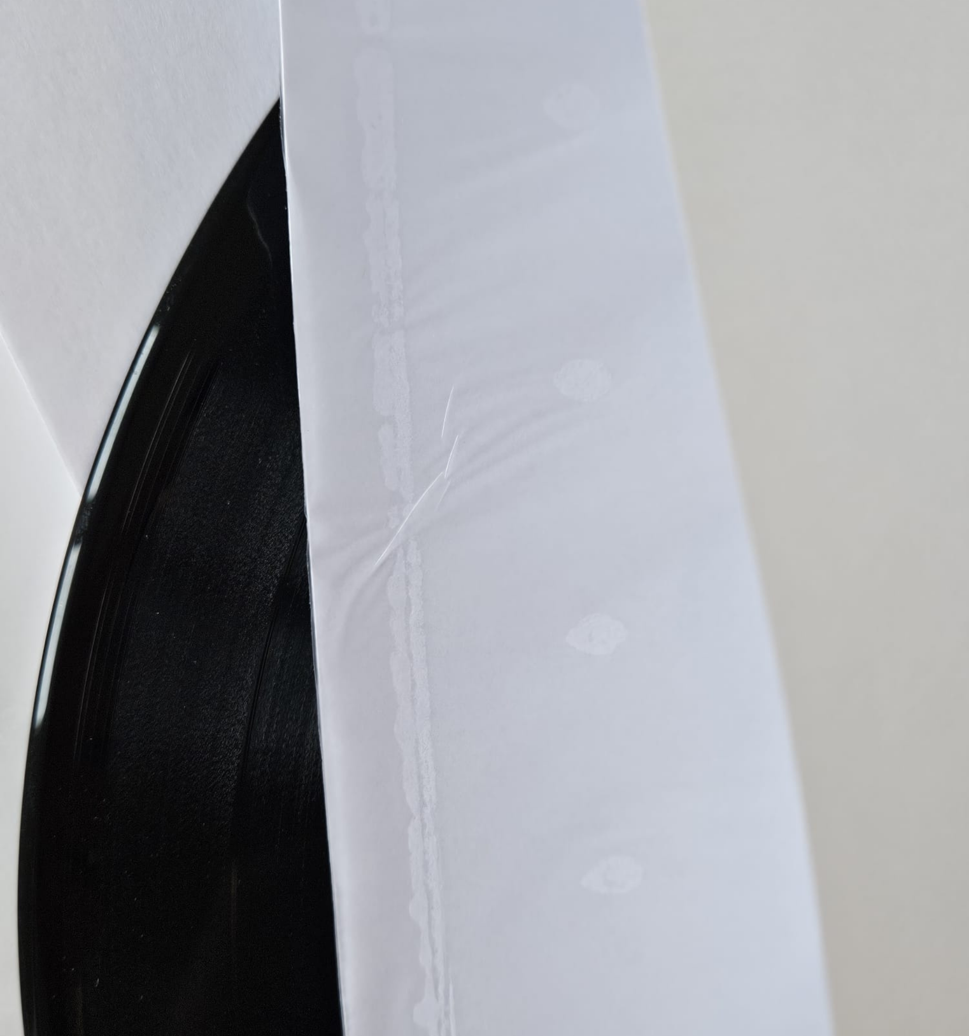 Pochettes intérieures antistatiques papier doublée PE, trou central et coins biseautés x25 - Etui